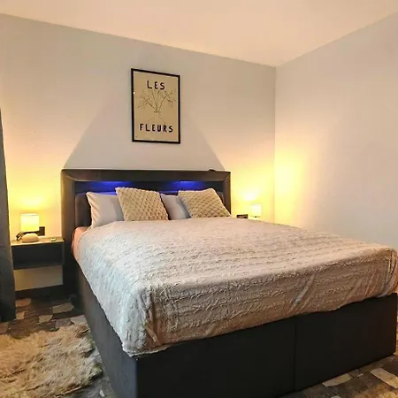 Lejlighed Modern With Terrace